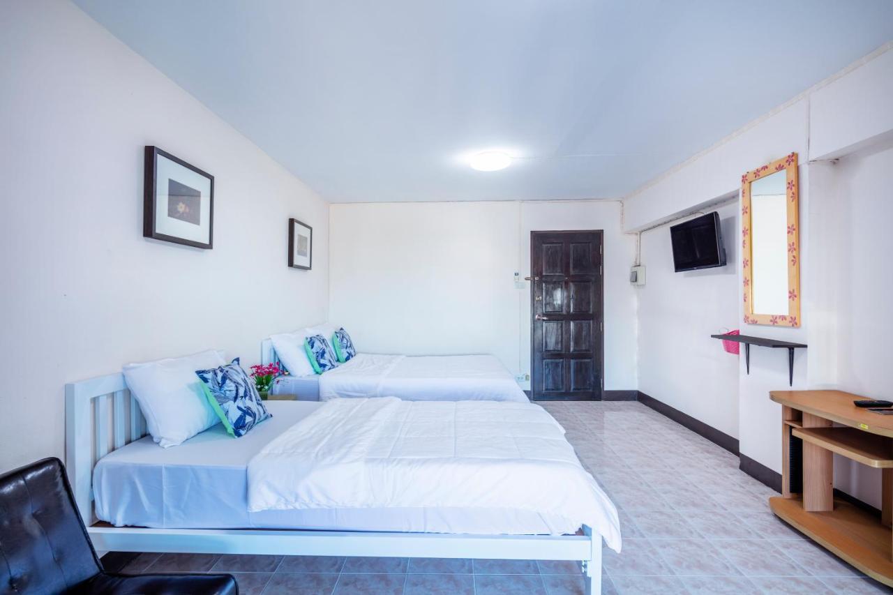 Penyos Suite Bangkok Ngoại thất bức ảnh