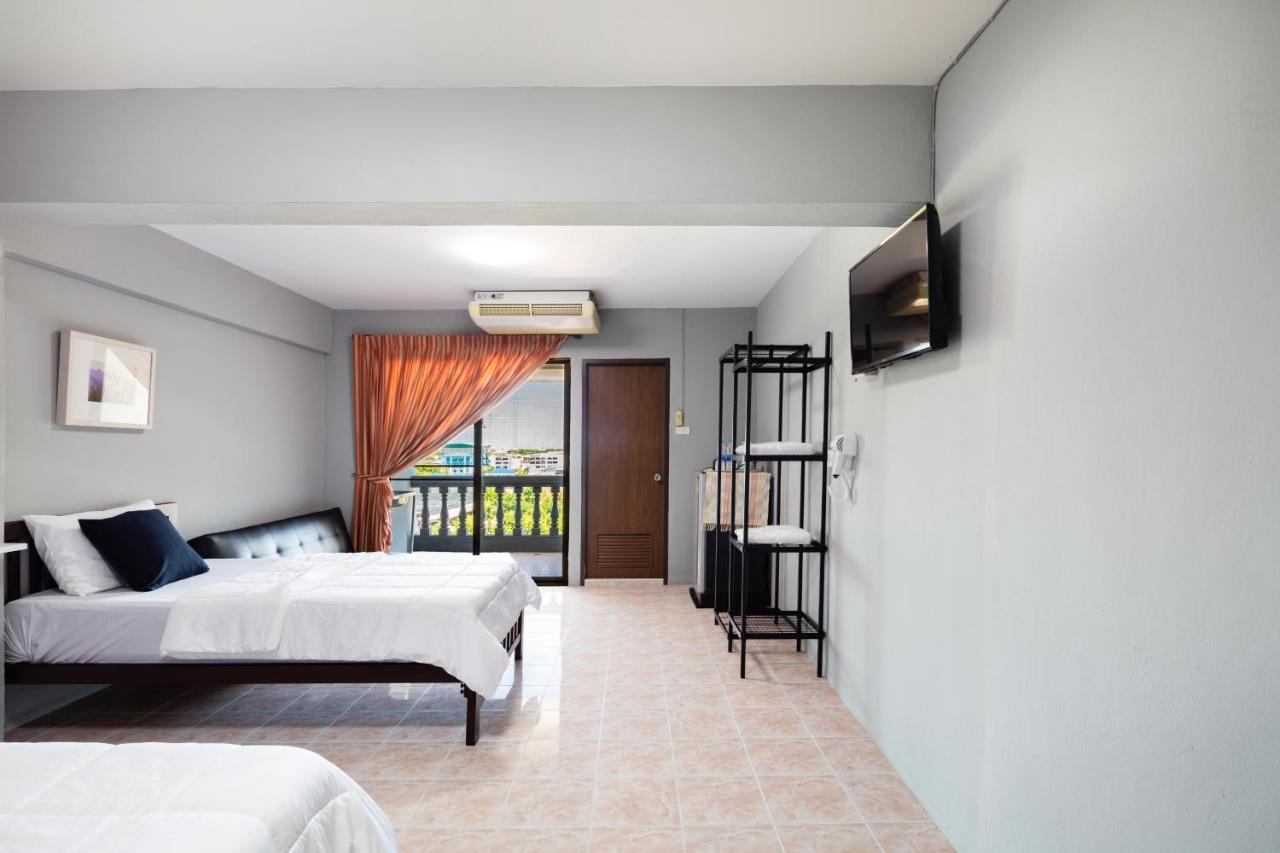 Penyos Suite Bangkok Ngoại thất bức ảnh
