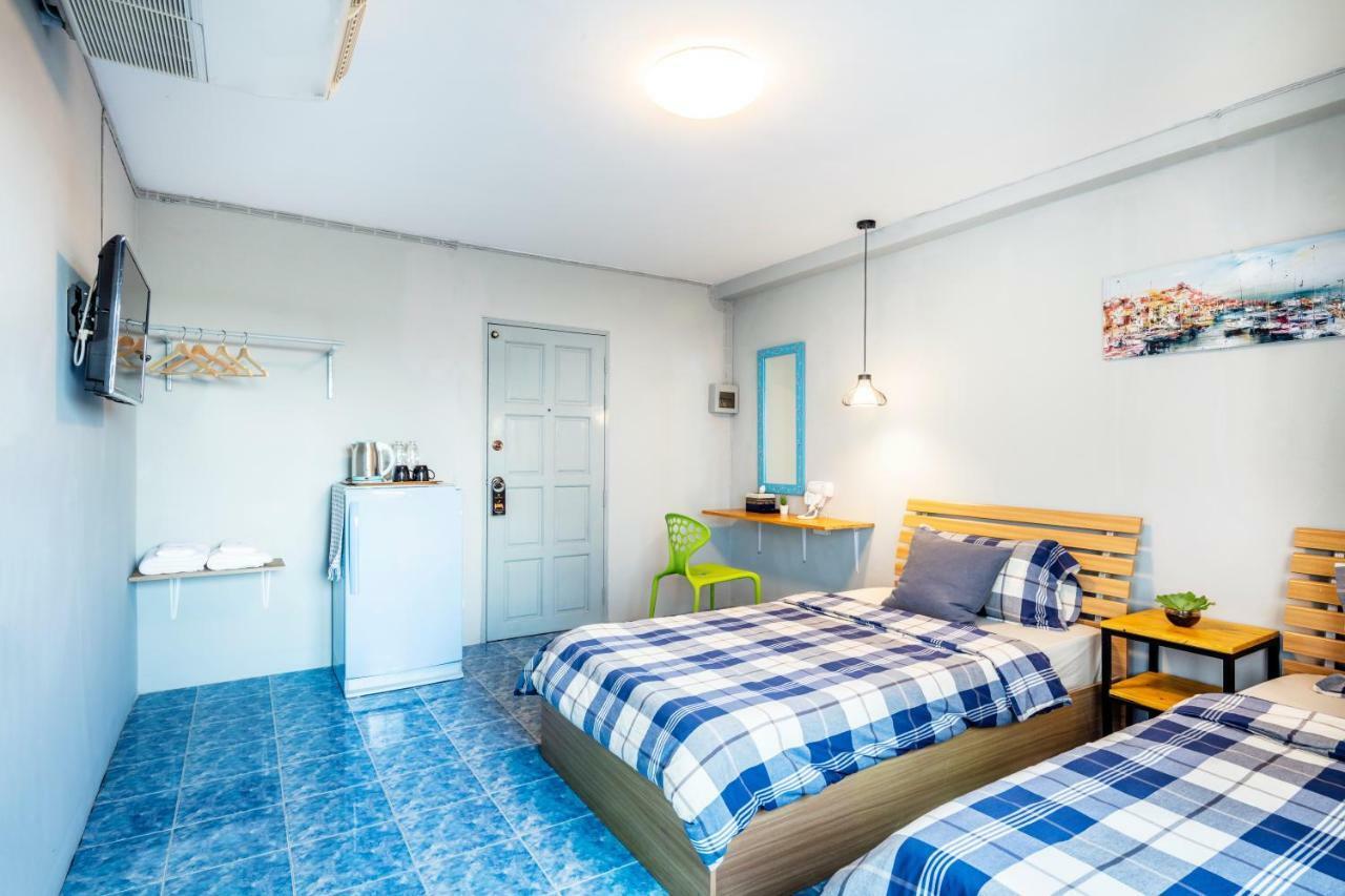 Penyos Suite Bangkok Ngoại thất bức ảnh