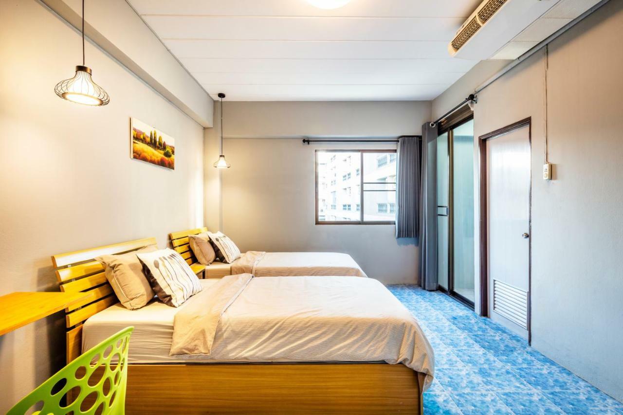 Penyos Suite Bangkok Ngoại thất bức ảnh